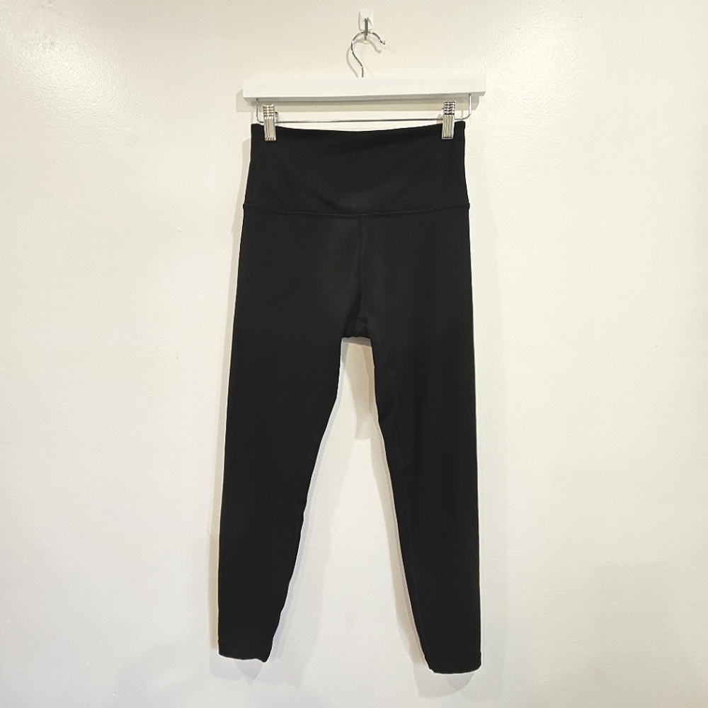 Women's Victoria's Secret Essential High-Waist 7/8 Leggings Size Small